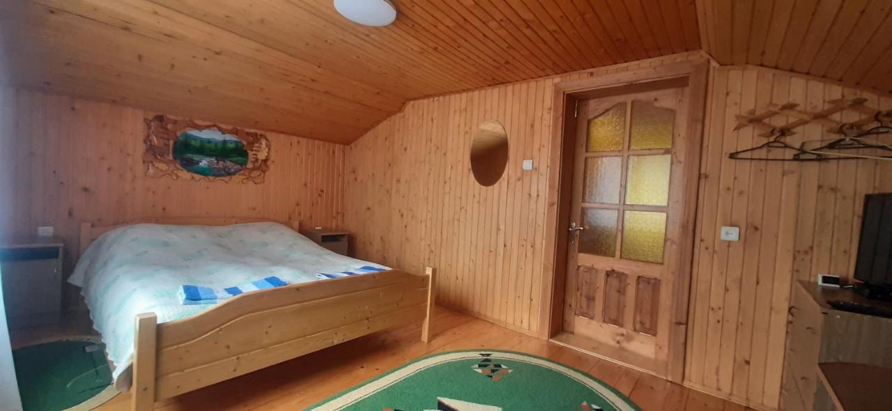 Cottage house Yaremche Exterior foto