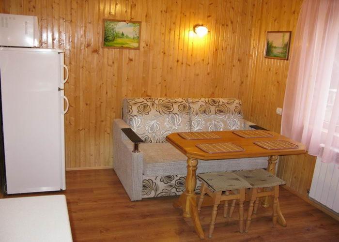 Cottage house Yaremche Exterior foto